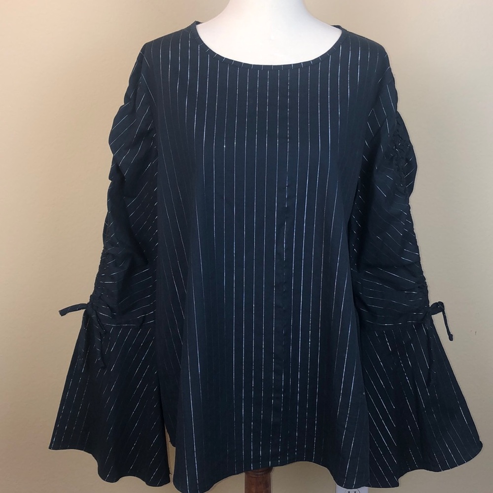 Halogen Black/Metallic Ruched Boho Bell Sleeve Blouse - Size Small